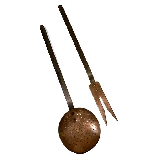 Écumoire et fourchette en cuivre